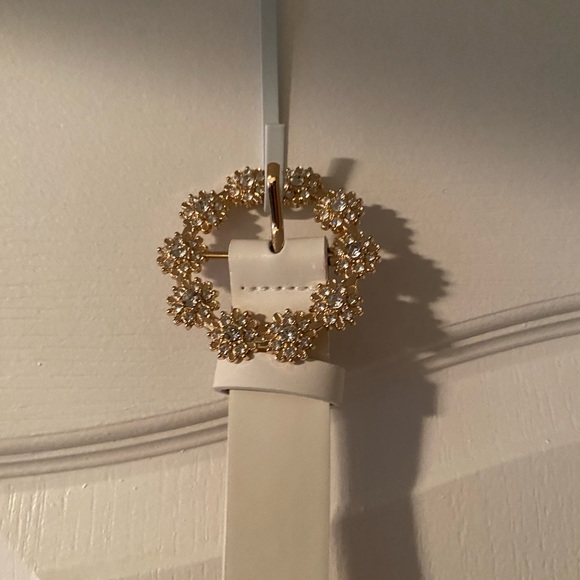 Accessories - Bedazzled belt buckle with white belt